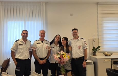 בת 21 התמוטטה בצד הדרך: צוותי מד״א הצילו את חייה