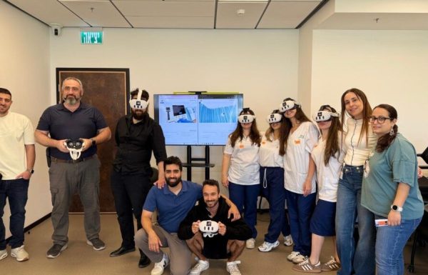 מציאות מדומה בהכשרת אחיות: מחקר חדש בחן תרגול הכנסת צנתר ב-VR