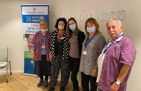 450 מתנדבים אזרחים ותיקים בכ-17 בתי חולים: תכנית “יחידות סגולה” של המשרד לשוויון חברתי פותחת שנה