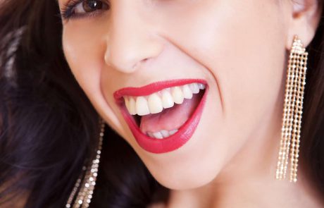 5 טיפים לשמירה על בריאות ונראות השיניים