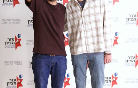 התאמה של 100%: רופא ילדים נפגש עם האיש שהציל את חייו