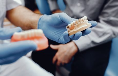 דוקטור איאד נאסר מסביר: מה זה שחזור שיניים?