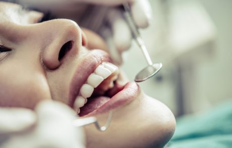 השתלת שיניים: באילו מקרים ואיך זה מתבצע?
