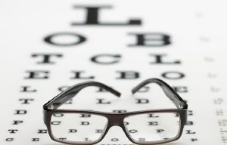 כשמשקפיים לא מספיקות – חשיבות האופטיקה בבעיות עיניים מורכבות