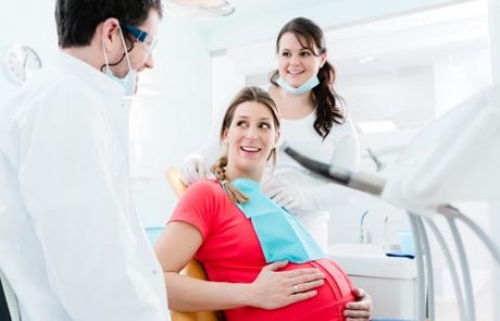 טיפולי שיניים בהיריון: מה מותר ומה אסור?